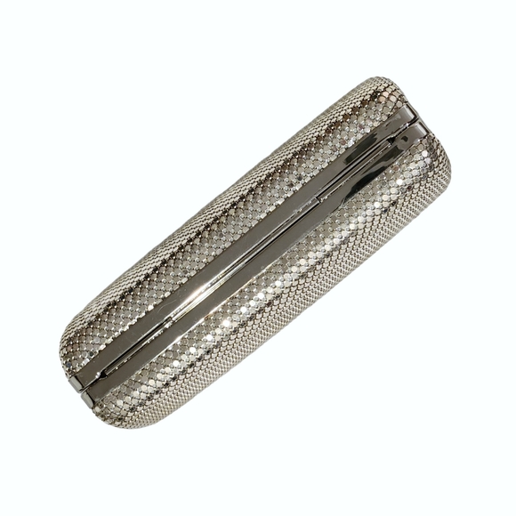 NWT Sondra Roberts Metal Chainmail Clutch Purse - Silver - Picture 9 of 12